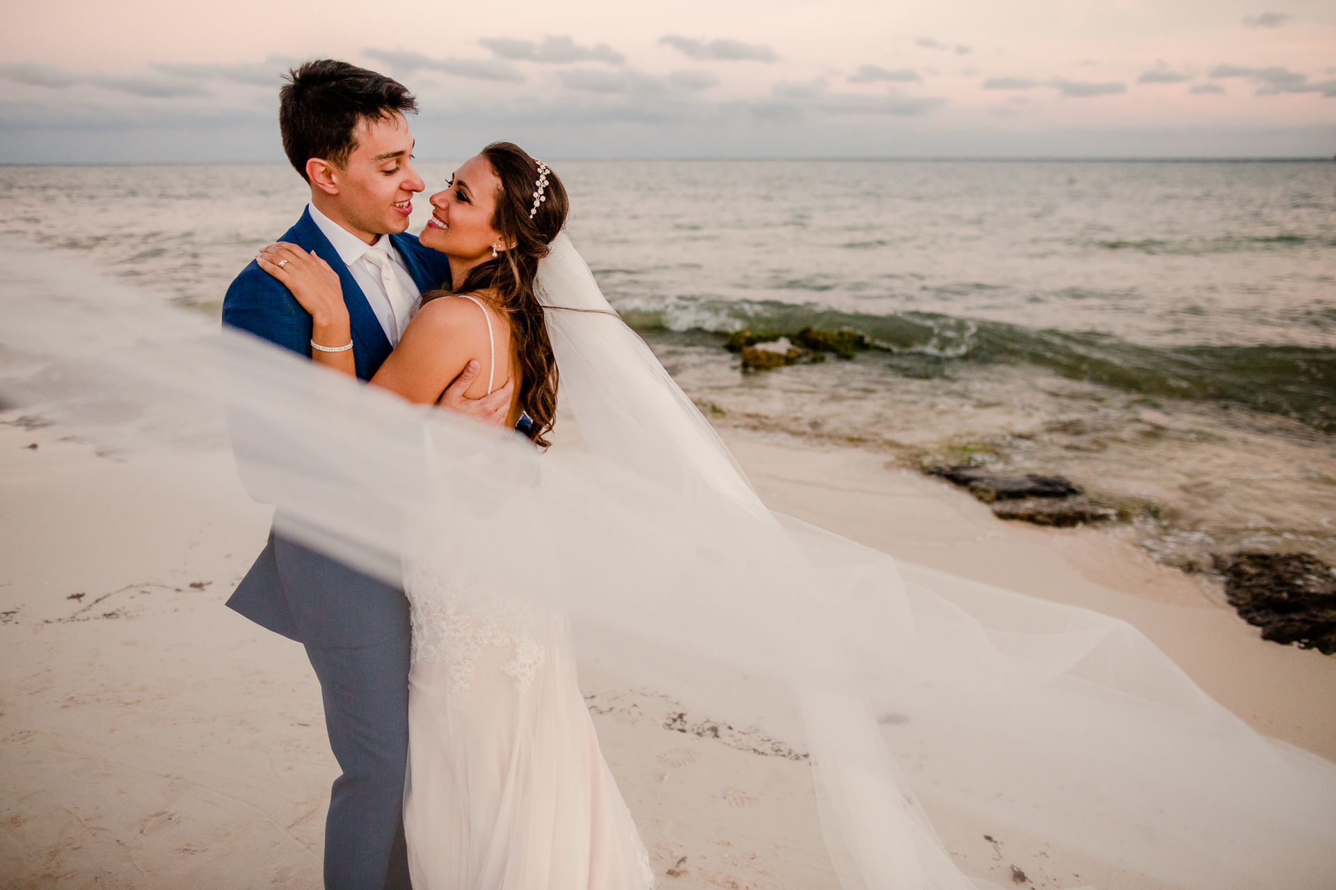 Foto Fotos de Casamento em Cancún: Playa Del Carmen, Punta Cancún e Playa Gaviota Azul Foto Fotos de Casamento em Cancún: Playa Del Carmen, Punta Cancún e Playa Gaviota Azul - Imagem 9